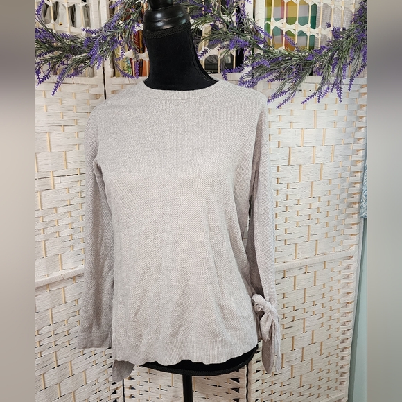 🧨 1st State Gray Hi-Lo Waffle Knit Bell Sleeve Sweater Top - Picture 4 of 9